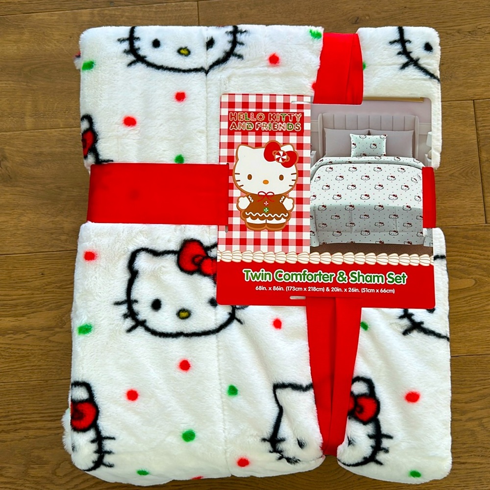 Hello Kitty Christmas comforter and sham twin